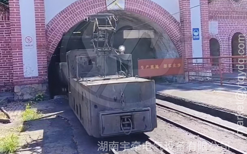 7噸架線式電機(jī)車現(xiàn)場(chǎng)視頻.jpg